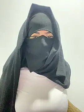 Hijabi_HotGirls Adlı Modelin Canlı Sohbet Odası