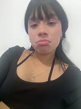 Živá chatovací místnost GoddessBrunette