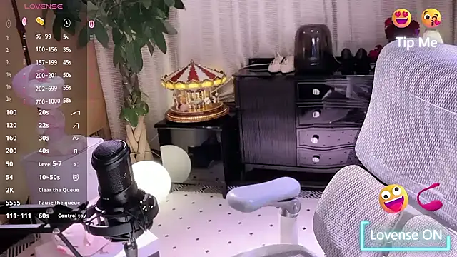 vyizh- Adlı Modelin Canlı Sohbet Odası