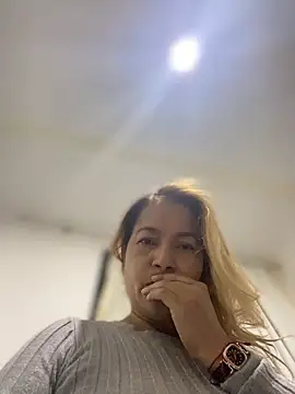 Jlo_69 – live chatrum