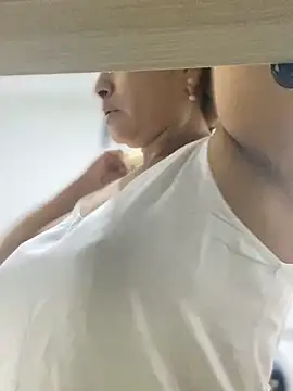 Jlo_69 실시간 채팅방