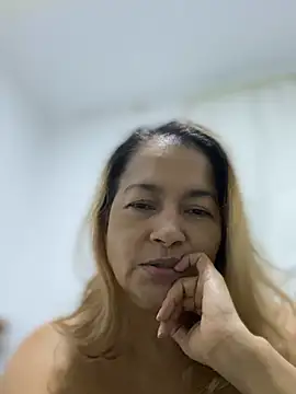 غرفة دردشة Jlo_69 المباشرة