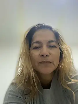 Jlo_69's Live Chat Room