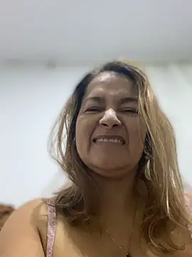 Jlo_69 Adlı Modelin Canlı Sohbet Odası