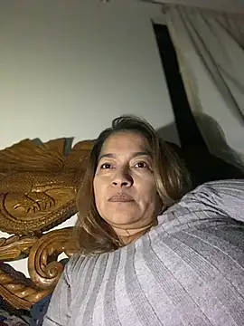 Sala de chat en directo de Jlo_69