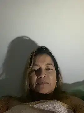 Sala de chat ao vivo de Jlo_69