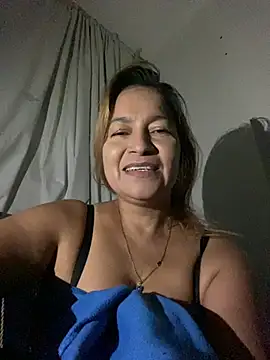 Jlo_69's Live Chat Room