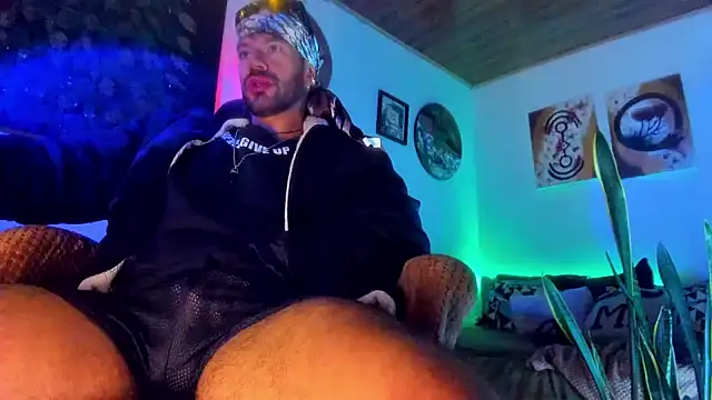 LatinMilk_ Show di sesso, in cam, in diretta