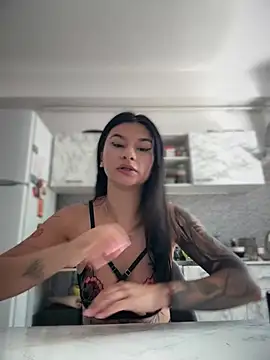 Živá chatovací místnost DramaQueen__