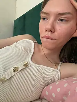 Sala de chat ao vivo de Lisaaa_Alisa
