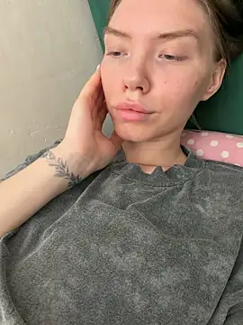 Lisaaa_Alisa – live chatrum