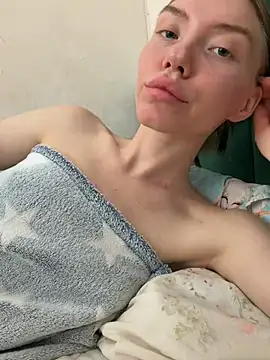 Lisaaa_Alisa Adlı Modelin Canlı Sohbet Odası