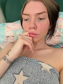 Lisaaa_Alisa Adlı Modelin Canlı Sohbet Odası
