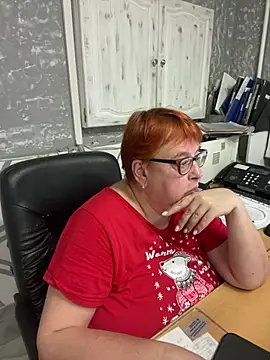 Klio5678 Adlı Modelin Canlı Sohbet Odası