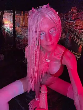 1NikiVegas Adlı Modelin Canlı Sohbet Odası
