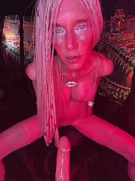1NikiVegas' Live Chat Room
