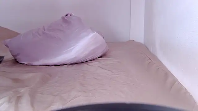 Živá chatovací místnost Velvet-Angel