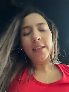 חדר צ'אט בשידור חי של LittleDoll___