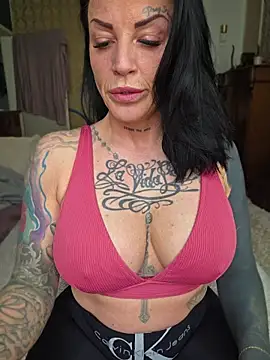 EmilyDiazofficial Live Chatraum
