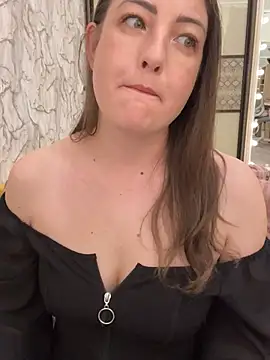 AnnaBri Live chatroom