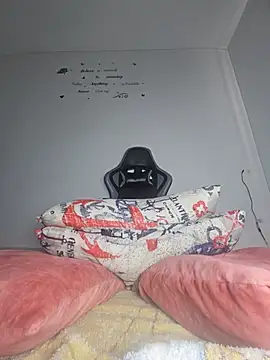 big_pusyy's Live Chat Room