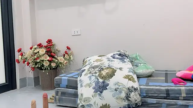 Sunflower-2k Cameră chat live