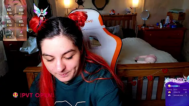 חדר צ'אט בשידור חי של jennystyle