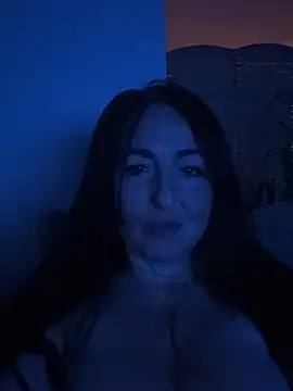 kiki_xo Adlı Modelin Canlı Sohbet Odası