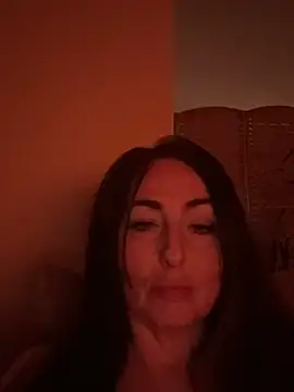 Živá chatovací místnost kiki_xo
