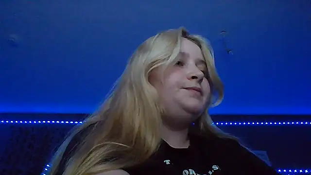 Light_Luna's Live Chat Room