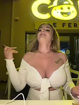 IsabellaEtthan Adlı Modelin Canlı Sohbet Odası