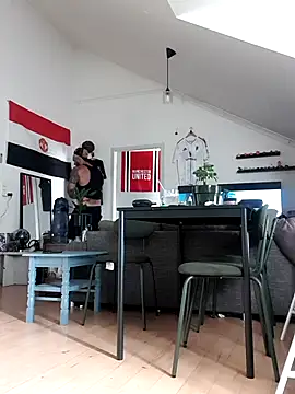 eltoulou's Live Sex Cam Show