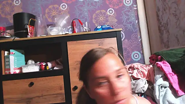 SquirtyAlice Cameră chat live