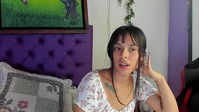 Cloeandtyfanny live-chat rom