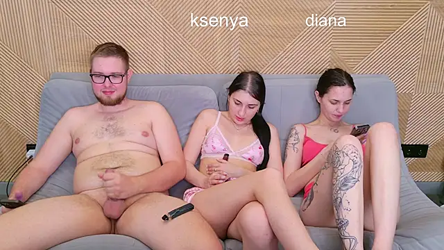 Ksenny live-chat rom