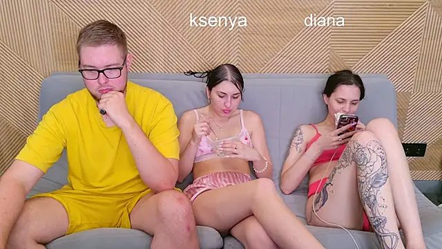 Živá chatovací místnost Ksenny