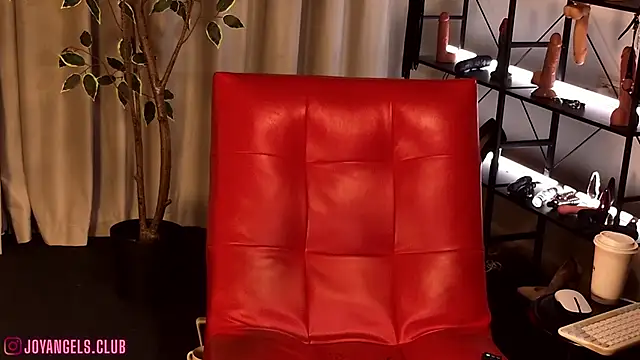 SophieCharm чат на живо