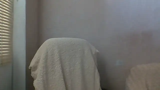 Cassie_Stefana's Live Chat Room