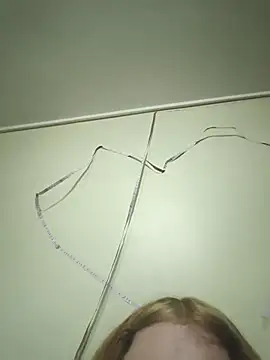ALISA_DI's Live Chat Room