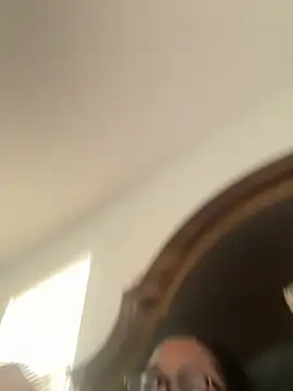 חדר צ'אט בשידור חי של ebonyred
