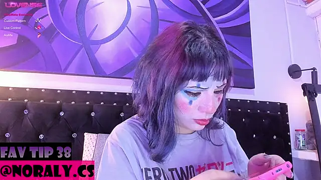 Sala de chat en directo de hey_noraly