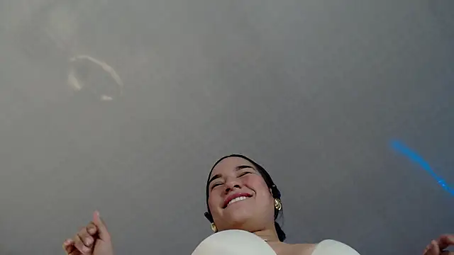 Lolitta_xxx Live Chatraum