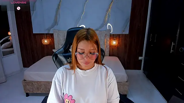 mia_18v Live Chatraum