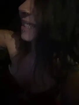 חדר צ'אט בשידור חי של Lady_Knaller