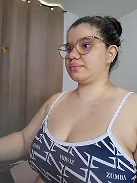 Danzel1105's Live Chat Room