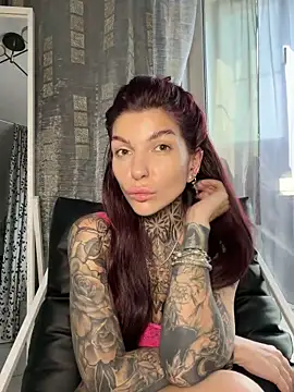ห้องแชทสดของ tattooedBabyy