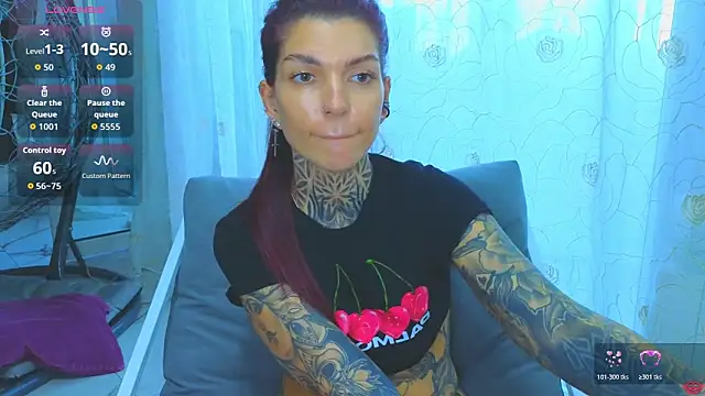 غرفة دردشة tattooedBabyy المباشرة