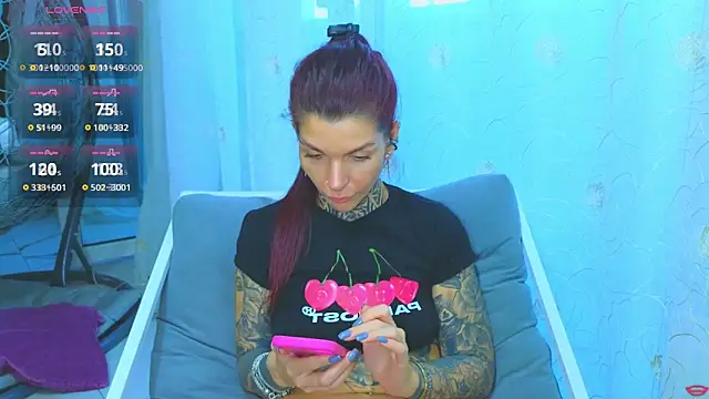 غرفة دردشة tattooedBabyy المباشرة