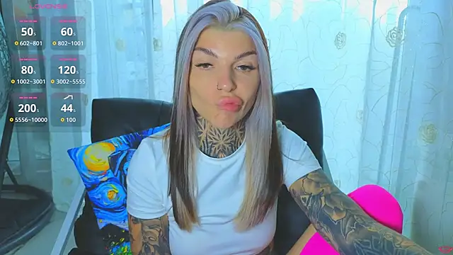 tattooedBabyy Cameră chat live