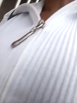 Dominik_girl 现场聊天室